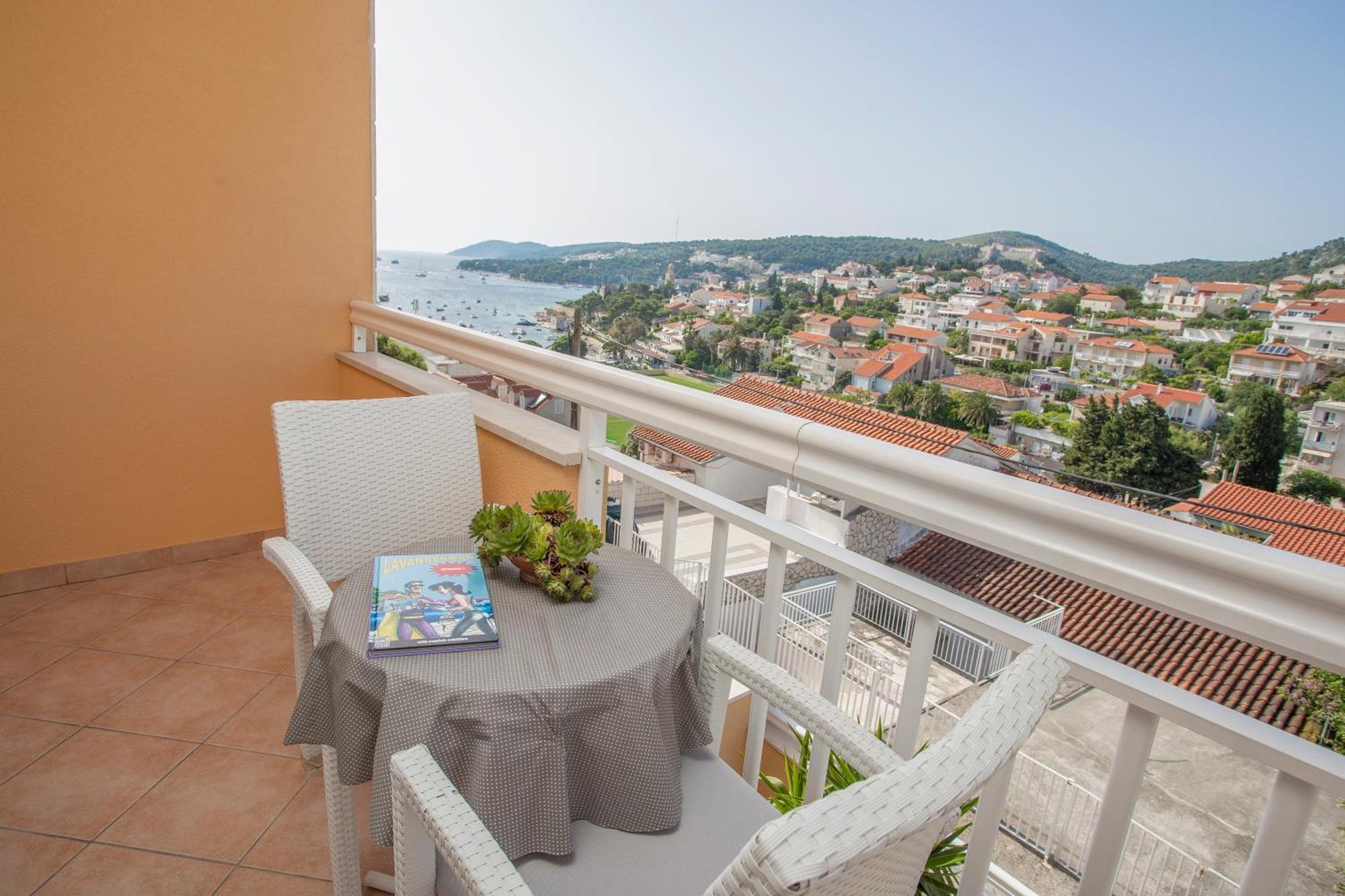 Appartamento Sunny Elza Hvar Town